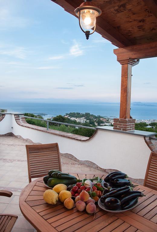 Relais Maison De Charles Ischia Exteriér fotografie